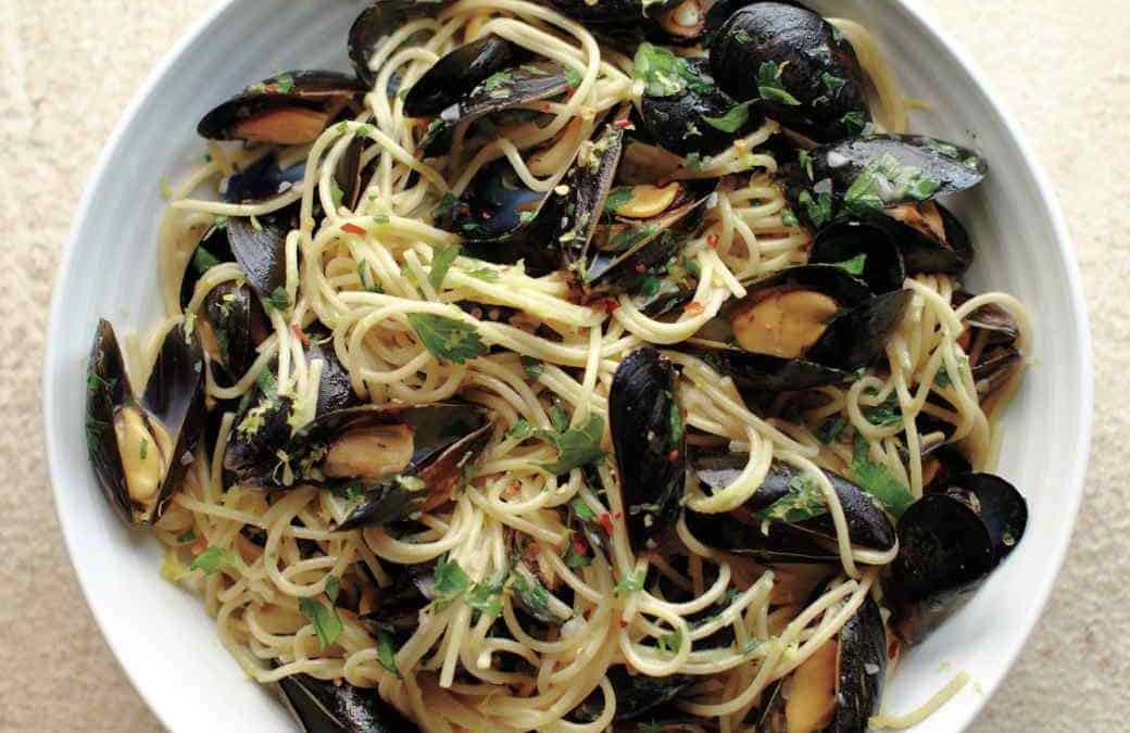 Spaghetti with Mussels, Lemon, and Shallots